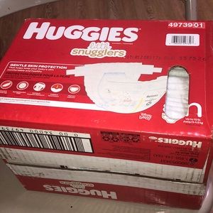 Huggies little snugglers baby pampers